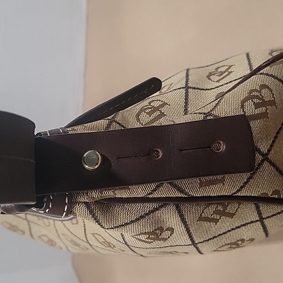 Dooney & Bourke Vintage Y2K Signature Monogram Shoulder Bag w/ Matching Wallet - Picture 6 of 16